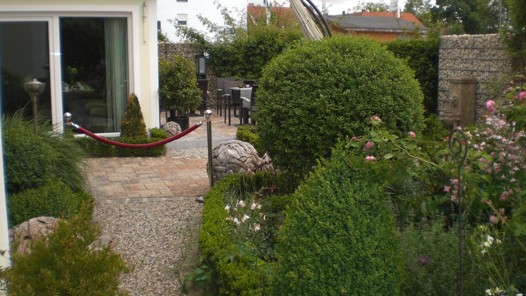 Hotel Villa Rosa Allershausen Dış mekan fotoğraf