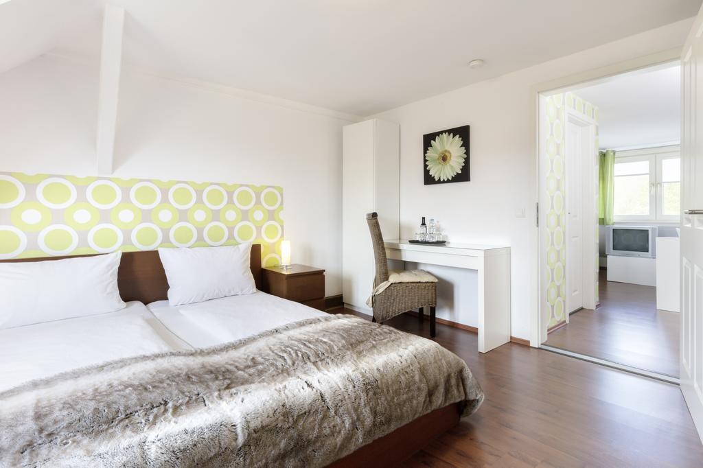 Hotel Villa Rosa Allershausen Dış mekan fotoğraf